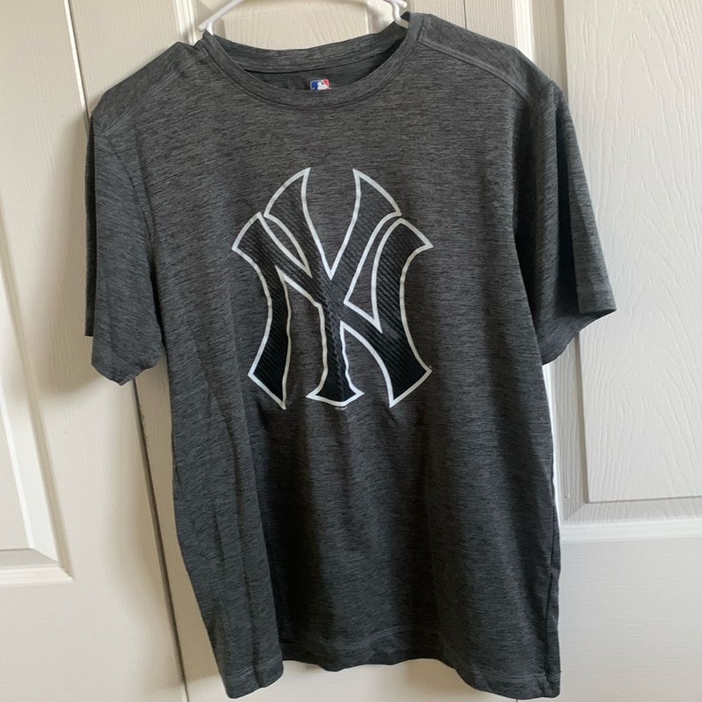 Yankees Top TX3 Cool material